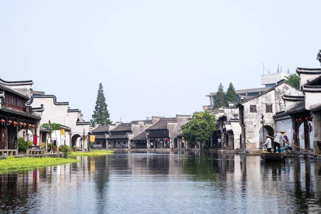 想让车子远离炙热？广州市金邦车膜龙膜隔热膜反光实际表现助你轻松解决